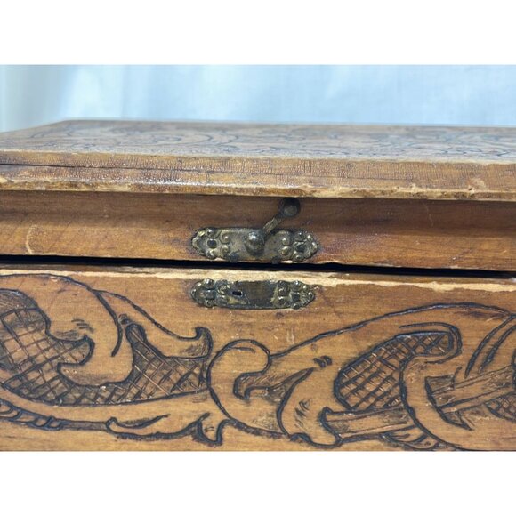 Wood Burned Rustic Flemish Art Wooden Box Made in NY - Picture 2 of 11